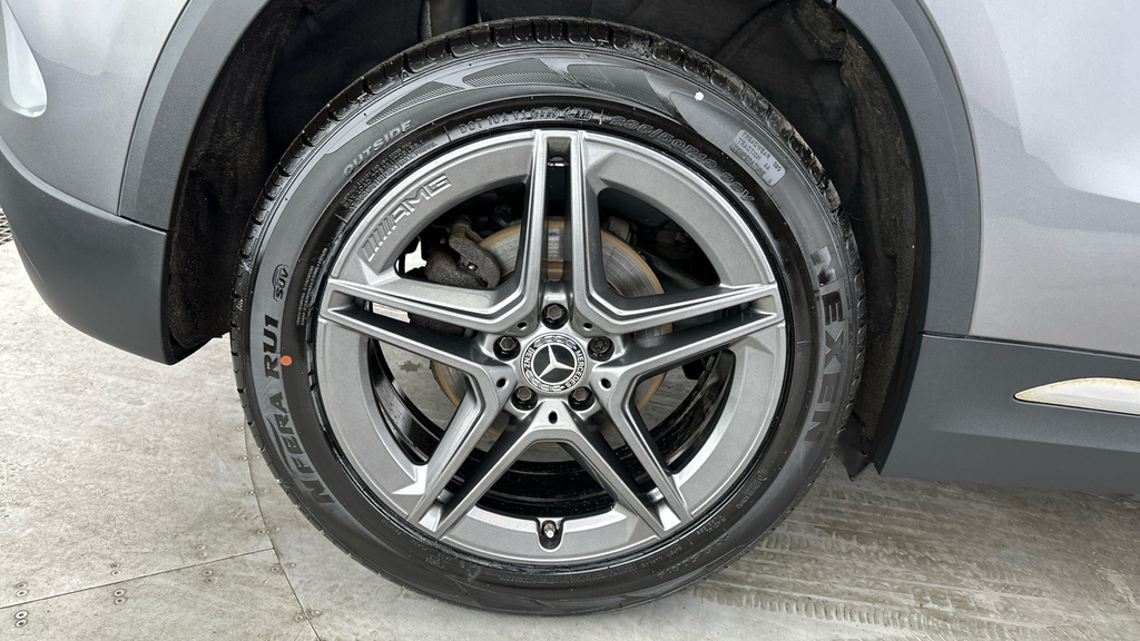 Mercedes-Benz GLA Class Suv White #25