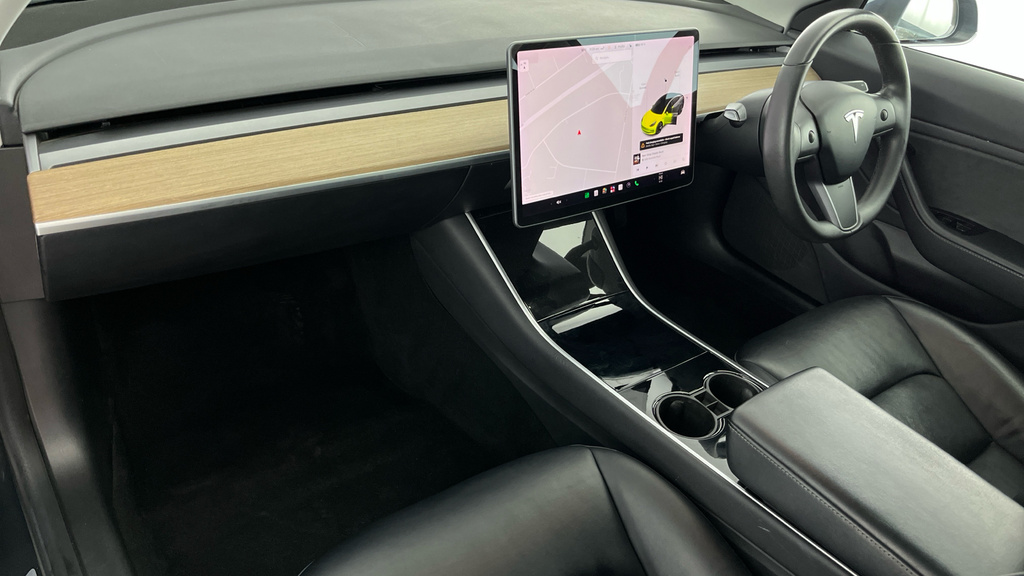 Tesla Model 3 Dual Motor Long Range Saloon 4 White #14