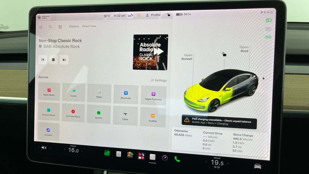 Tesla Model 3 Dual Motor Long Range Saloon 4 White #18