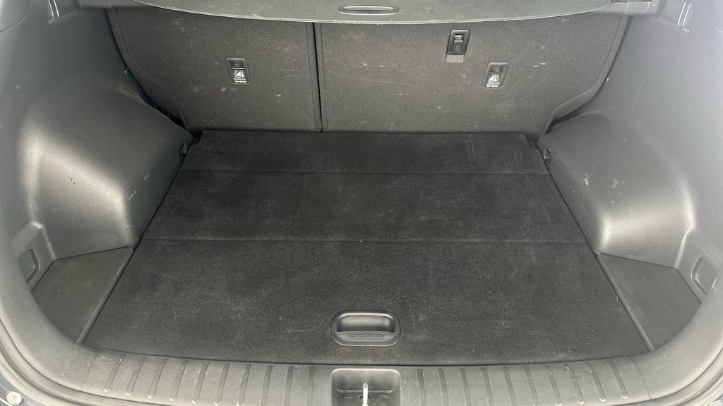 Hyundai Tucson Premium Black #24