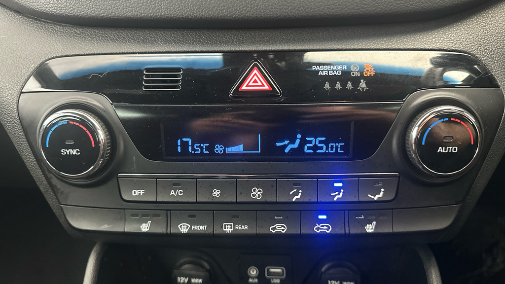 Hyundai Tucson Premium Black #12