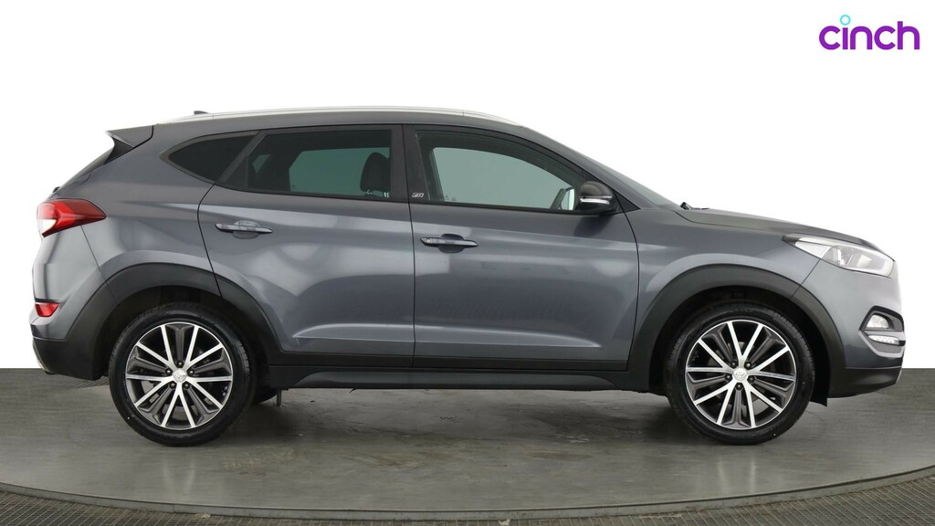 Hyundai Tucson Premium Black #2