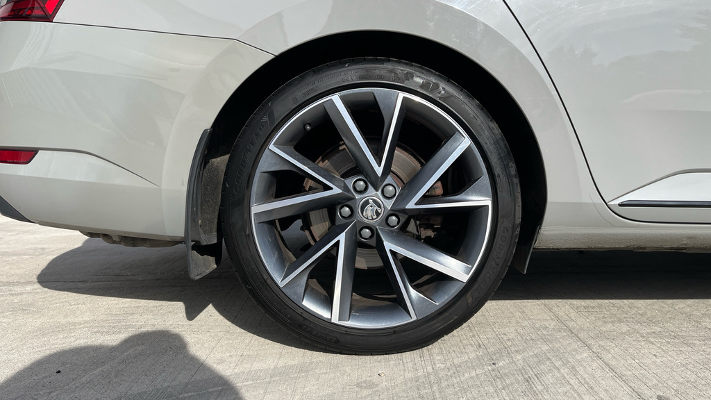 Skoda Superb Superb Se Technology Tdi Grey #25