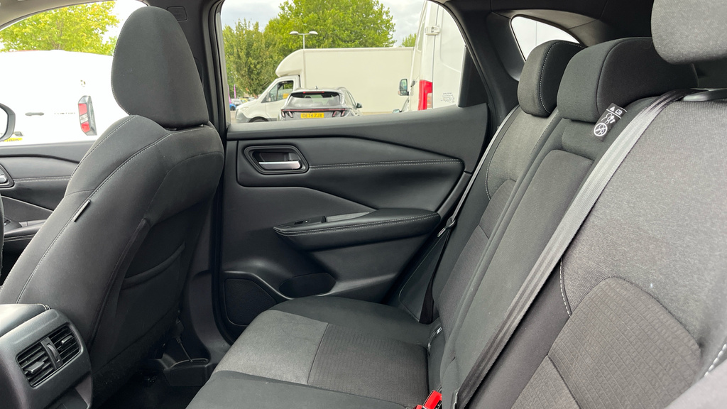 Nissan Qashqai Tekna Grey #19