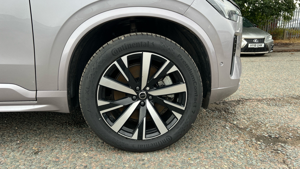 Volvo XC90 Ultra Dark Black #18