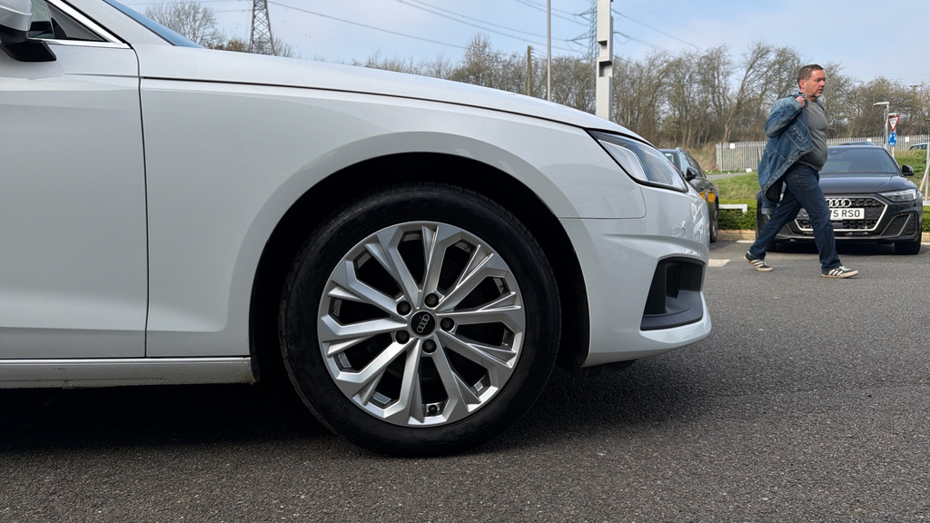 Audi A4 35 Tdi Black Edition S Tronic  #20