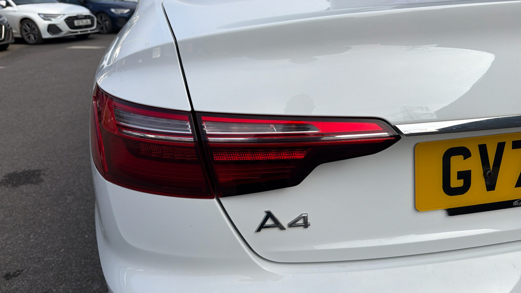 Audi A4 35 Tdi Black Edition S Tronic  #38