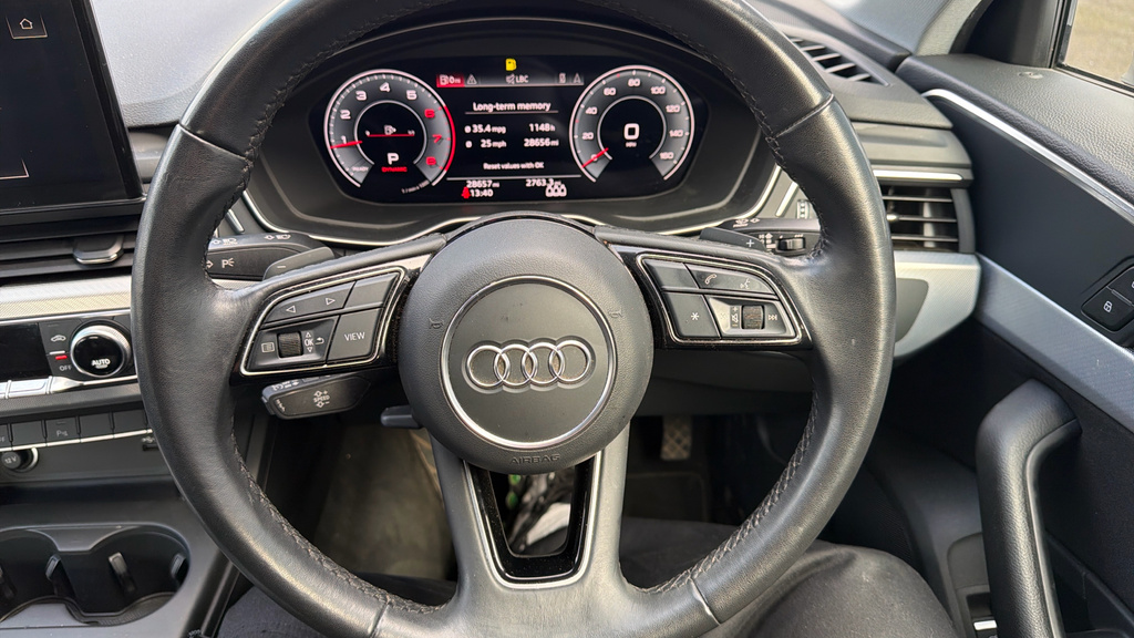 Audi A4 35 Tdi Black Edition S Tronic  #43