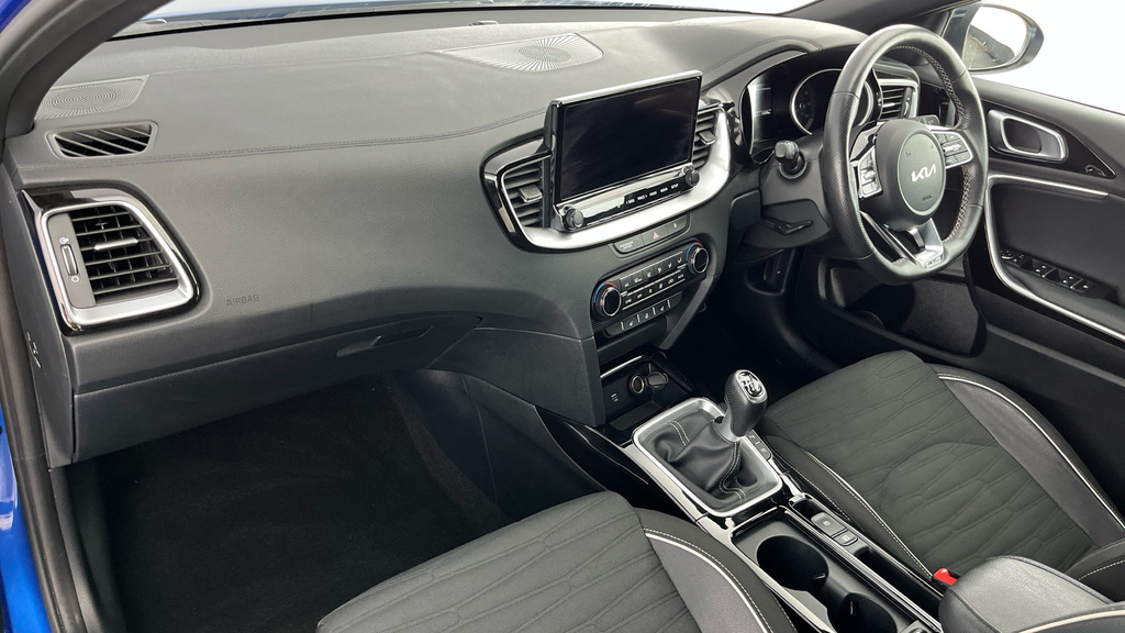 Kia Ceed 1.5T Gdi Isg 138 3 Hatchback Silver #11