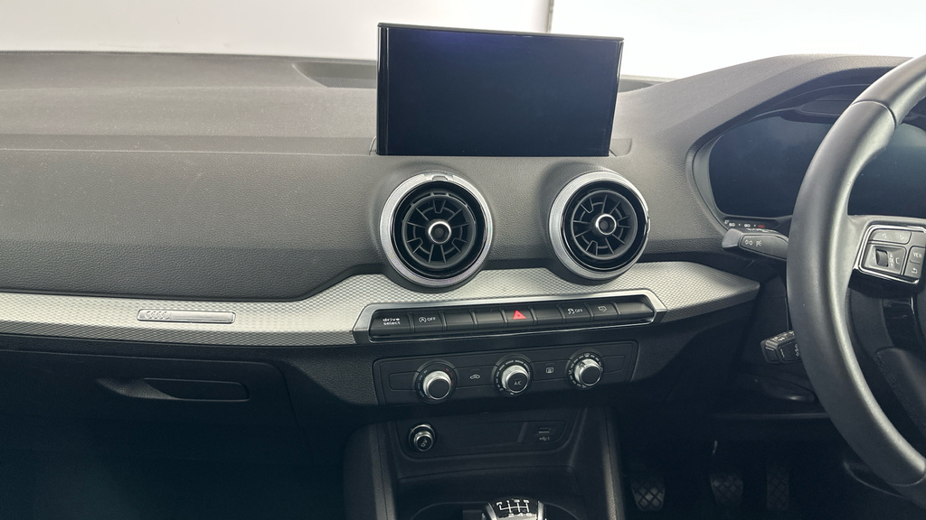 Audi Q2 30 Tfsi S Line Grey #16