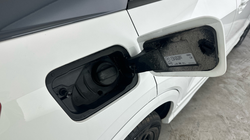 Audi Q2 30 Tfsi S Line Grey #26
