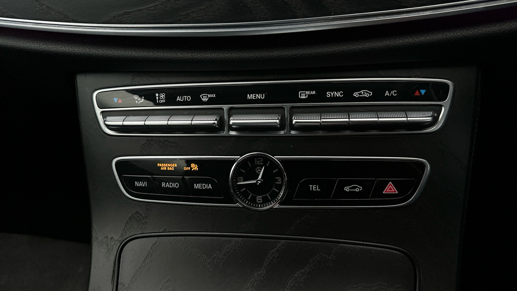 Mercedes-Benz E Class E 220 D Amg Line Premium White #19