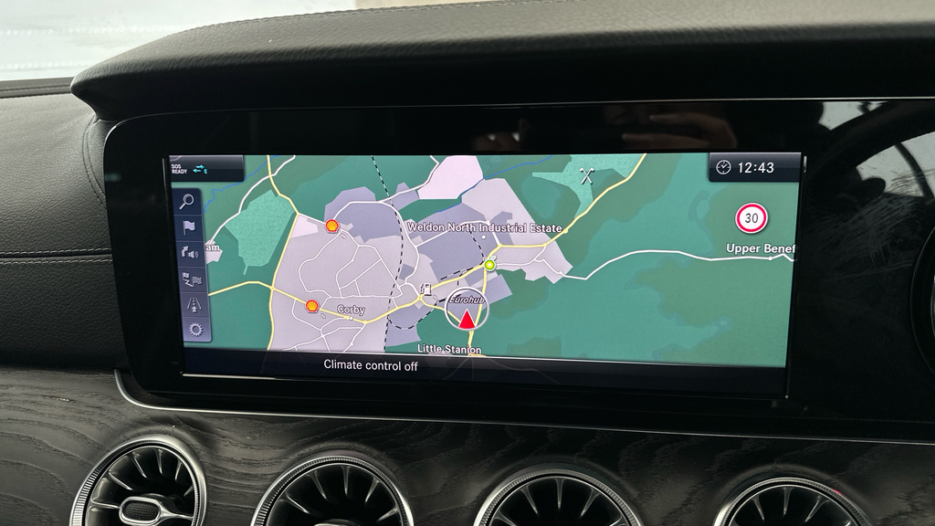 Mercedes-Benz E Class E 220 D Amg Line Premium White #18
