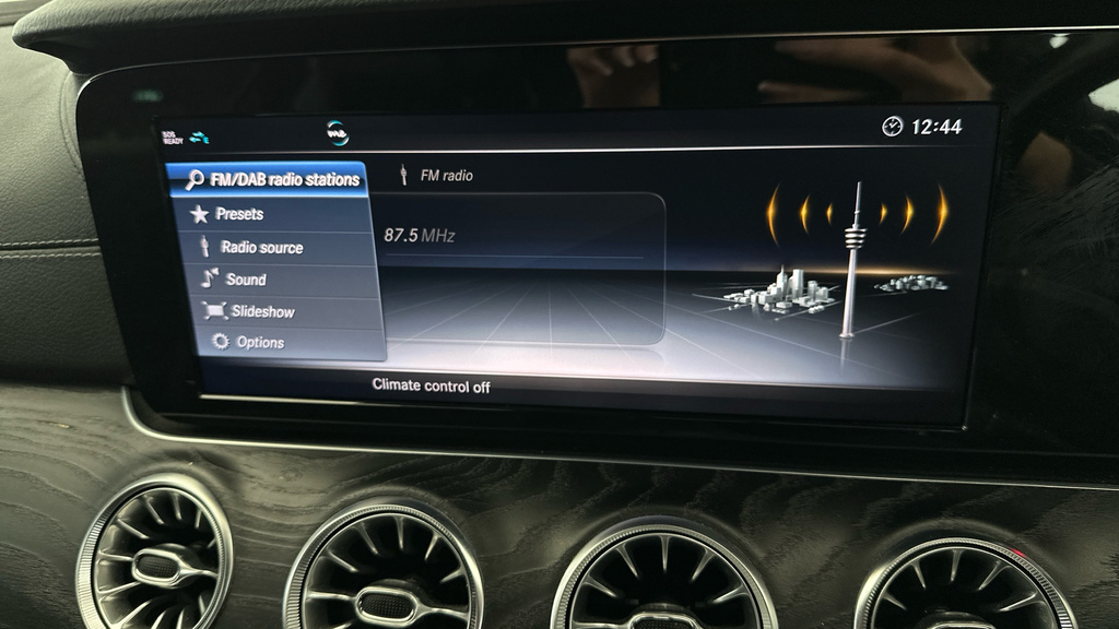 Mercedes-Benz E Class E 220 D Amg Line Premium White #20