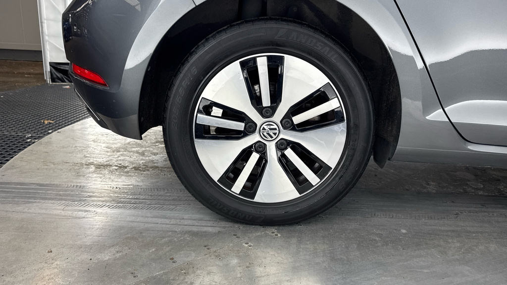 Volkswagen e-Golf 2020 35.8Kwh E-golf Hatchback 1 Black #17