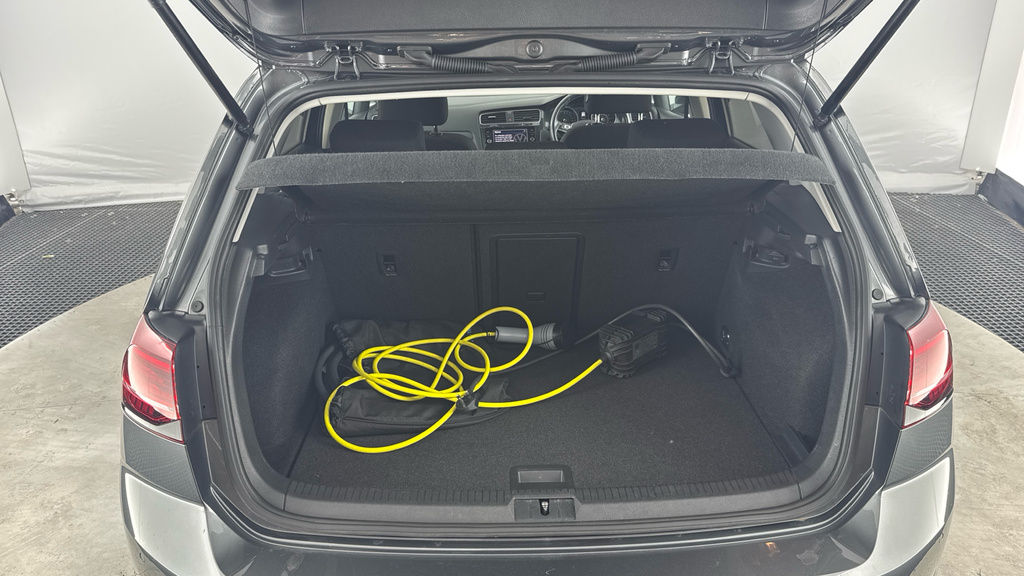 Volkswagen e-Golf 2020 35.8Kwh E-golf Hatchback 1 Black #15