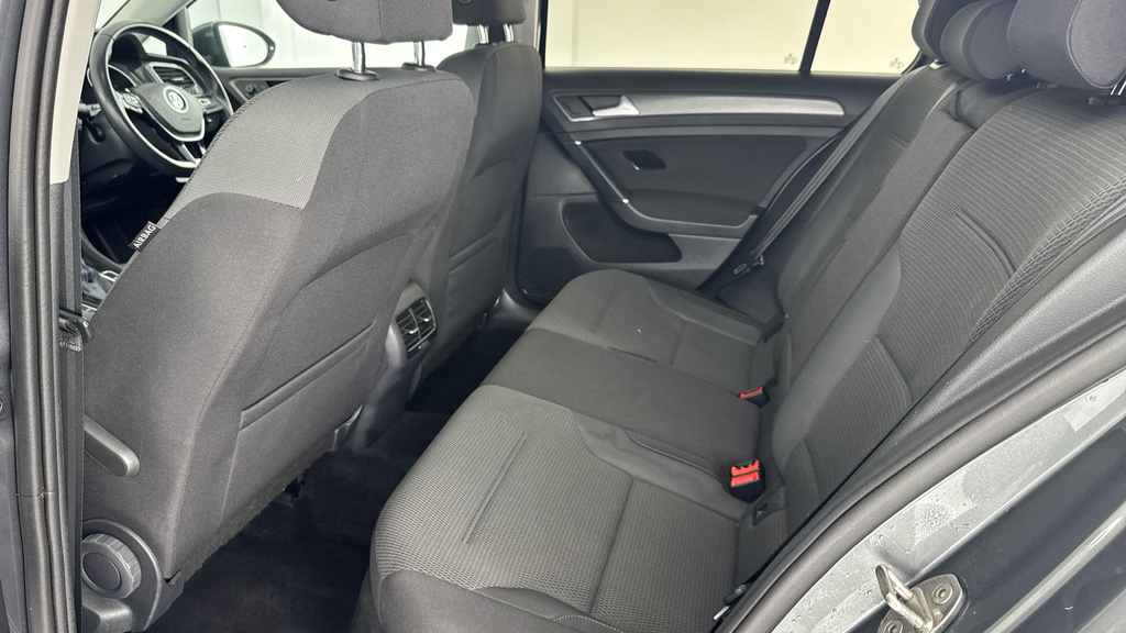 Volkswagen e-Golf 2020 35.8Kwh E-golf Hatchback 1 Black #14