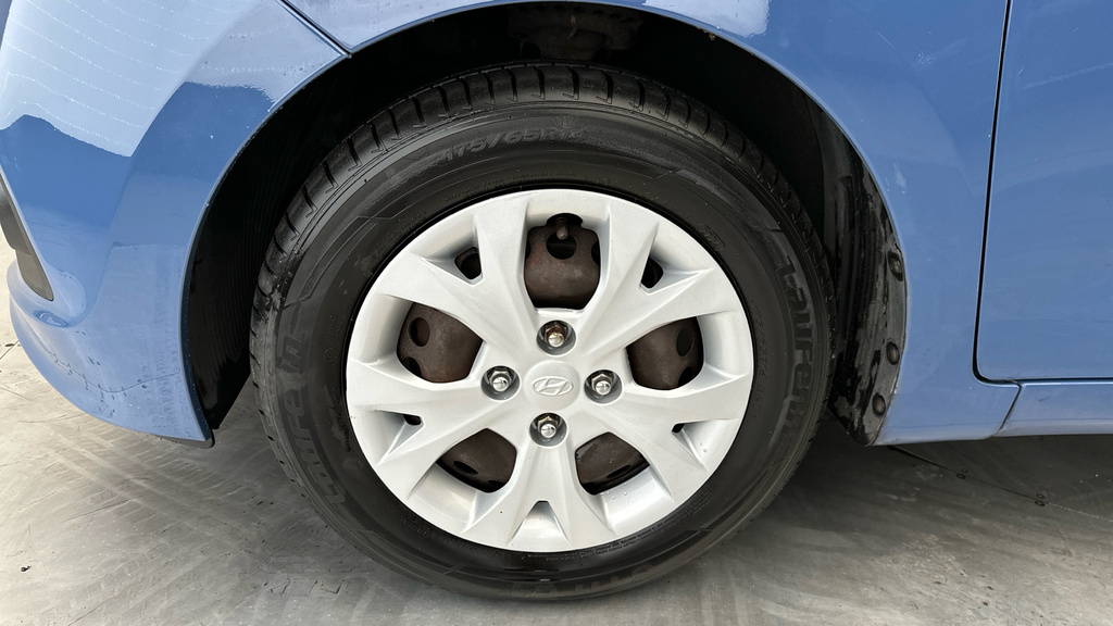 Hyundai I10  Grey #19