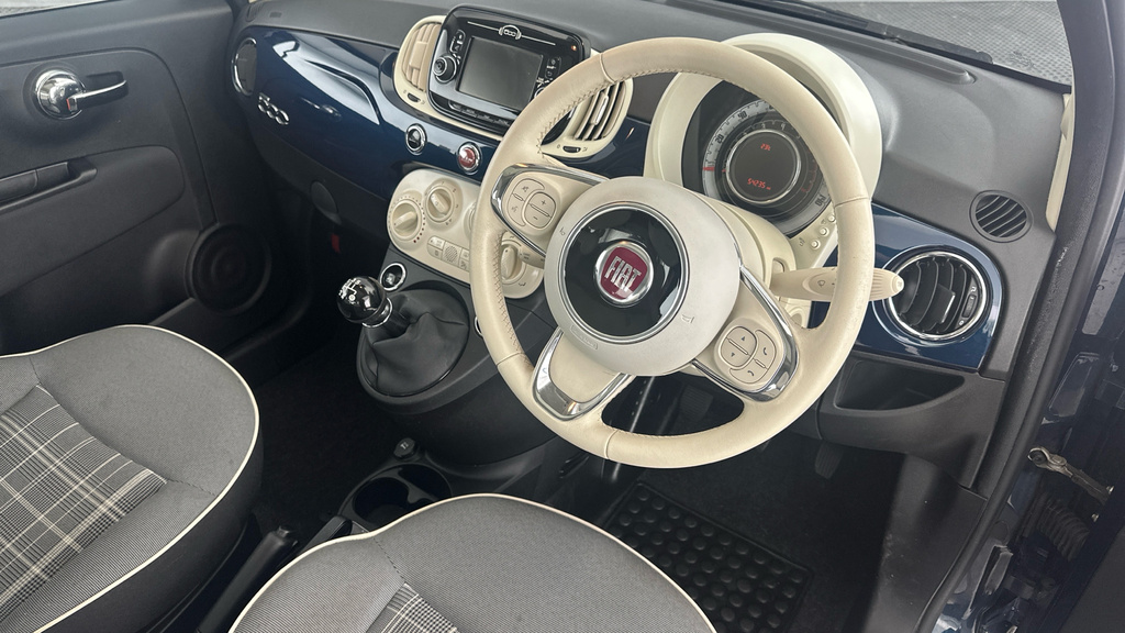 Fiat 500 Lounge Red #9