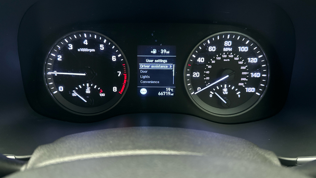 Hyundai Tucson Grey #18