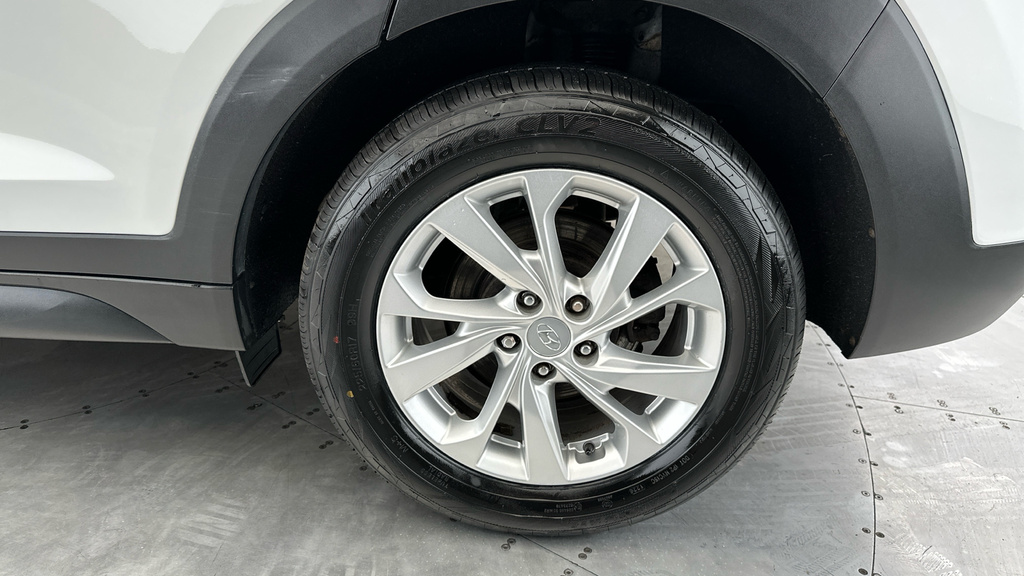 Hyundai Tucson Grey #23