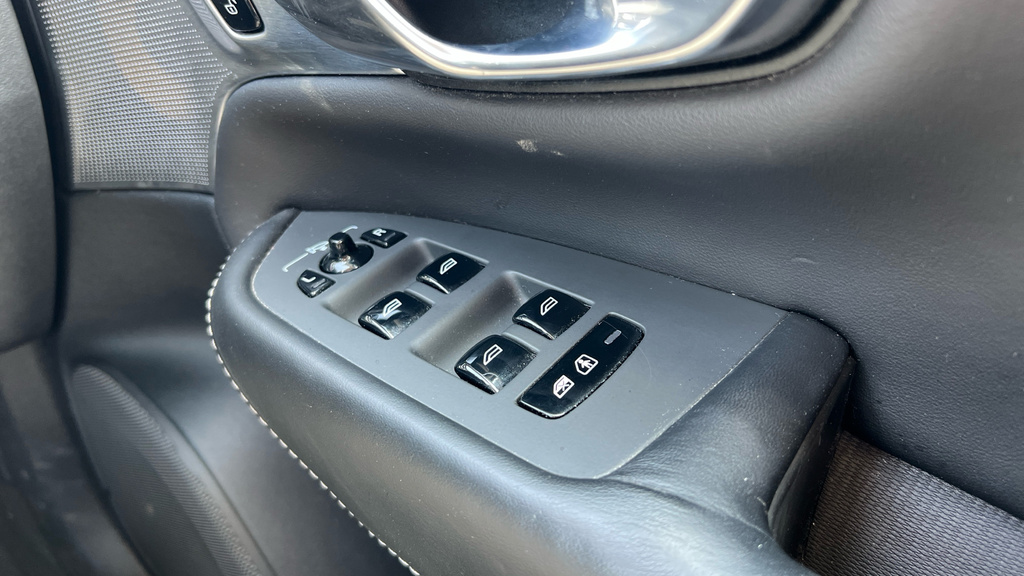 Volvo XC90 B5 Awd Inscription Pro Grey #33