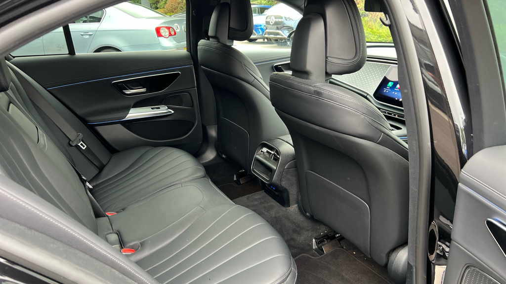Mercedes-Benz E Class E220d Amg Line Premium Plus 9G-tronic Silver #23