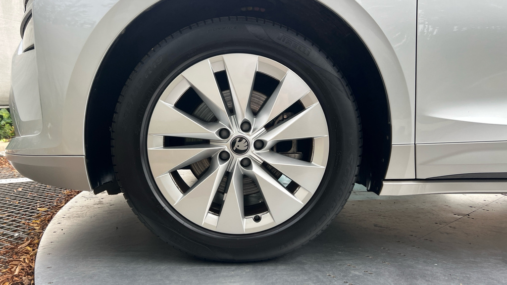 Skoda ENYAQ Electirc Grey #26