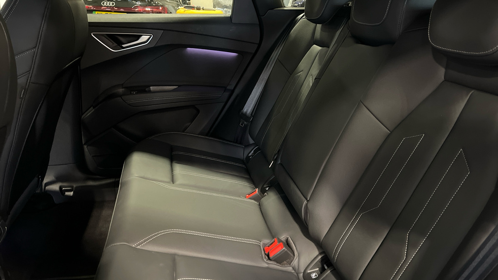 Audi Q4 E Tron Q4 S Line 35 E-tron 125,00 Kw Black #22