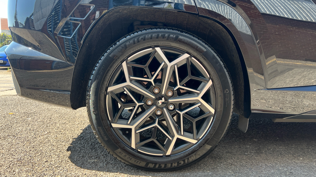Hyundai Tucson Ultimate Brown #42