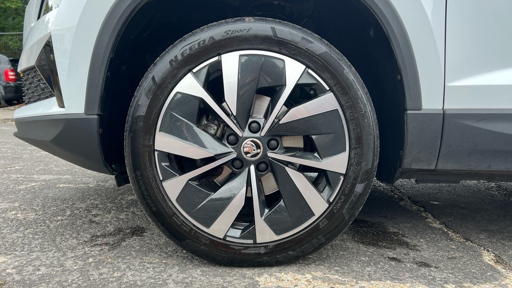 Skoda Karoq Se L Grey #30
