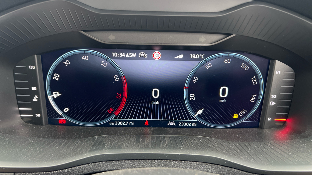 Skoda Karoq Se L Grey #24