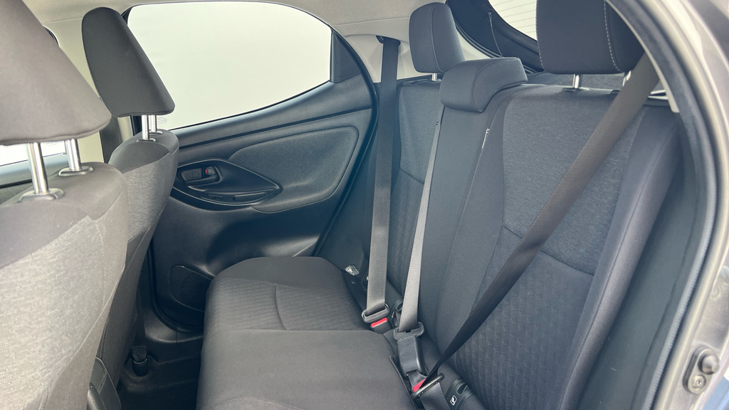 Toyota Yaris 1.6 Awd Circuit Pack Black #14