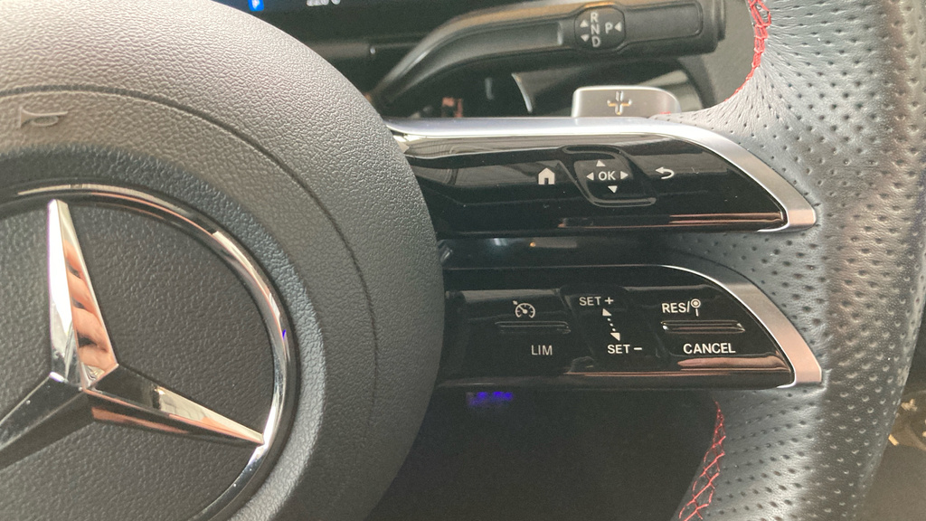 Mercedes-Benz GLA Class Suv Black #37
