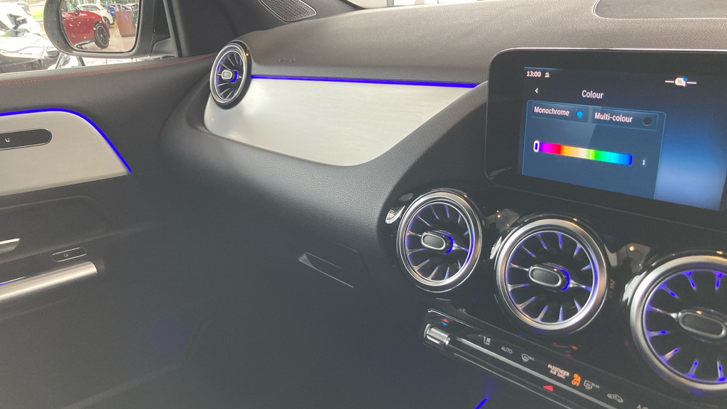 Mercedes-Benz GLA Class Suv Black #46