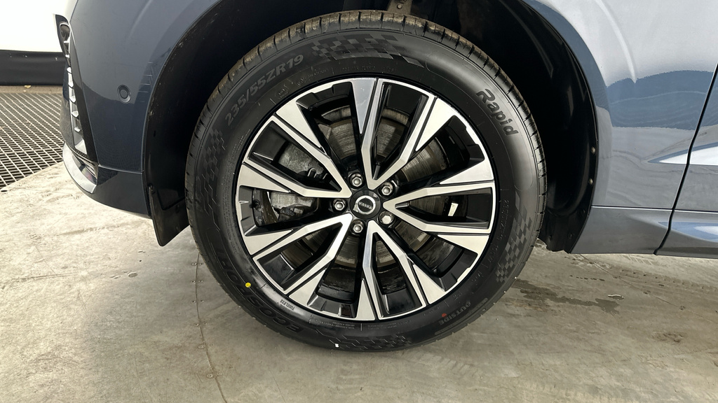 Volvo XC60 B5 Ultimate Dark Grey #28