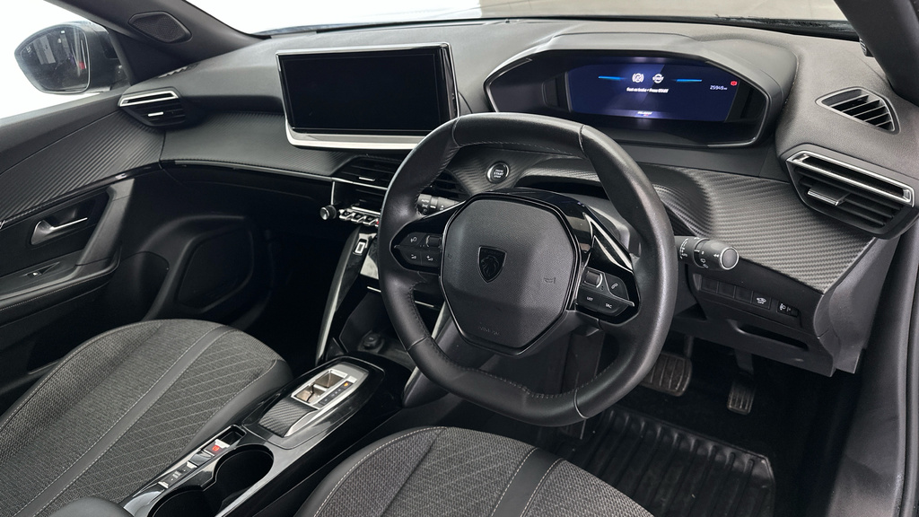 Peugeot e-2008 Gt Grey #11