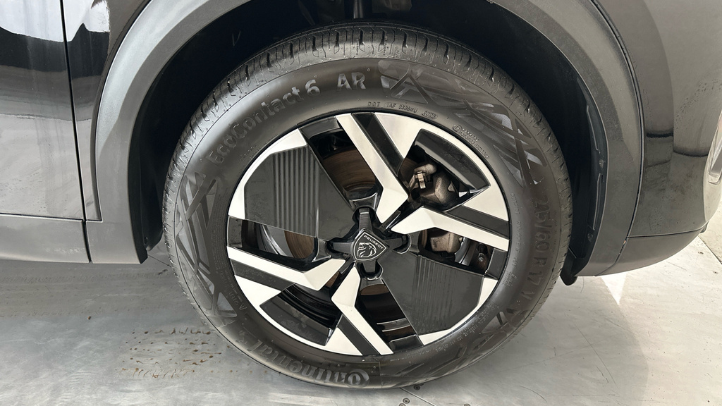 Peugeot e-2008 Gt Grey #25