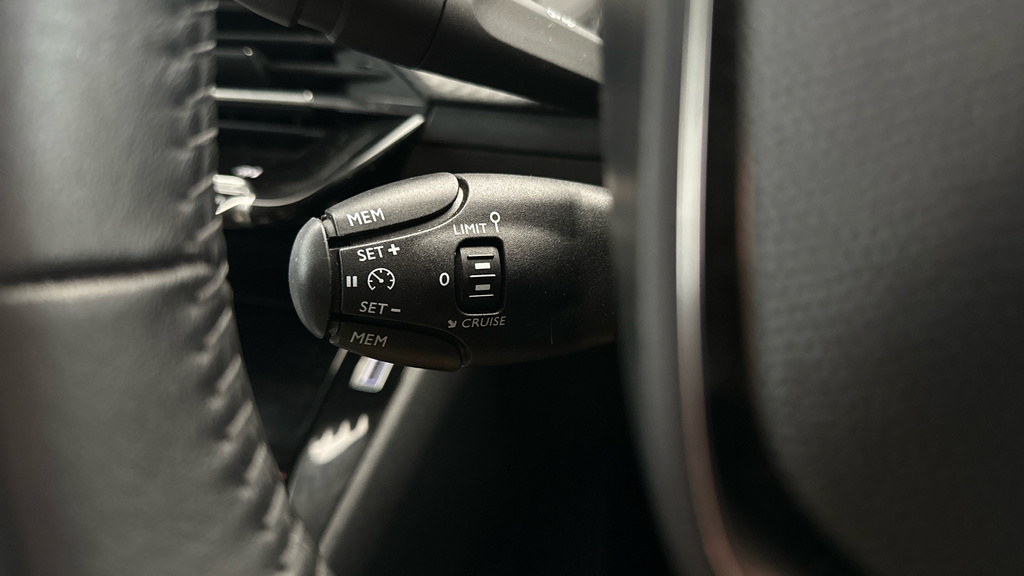 Peugeot e-2008 Gt Grey #16