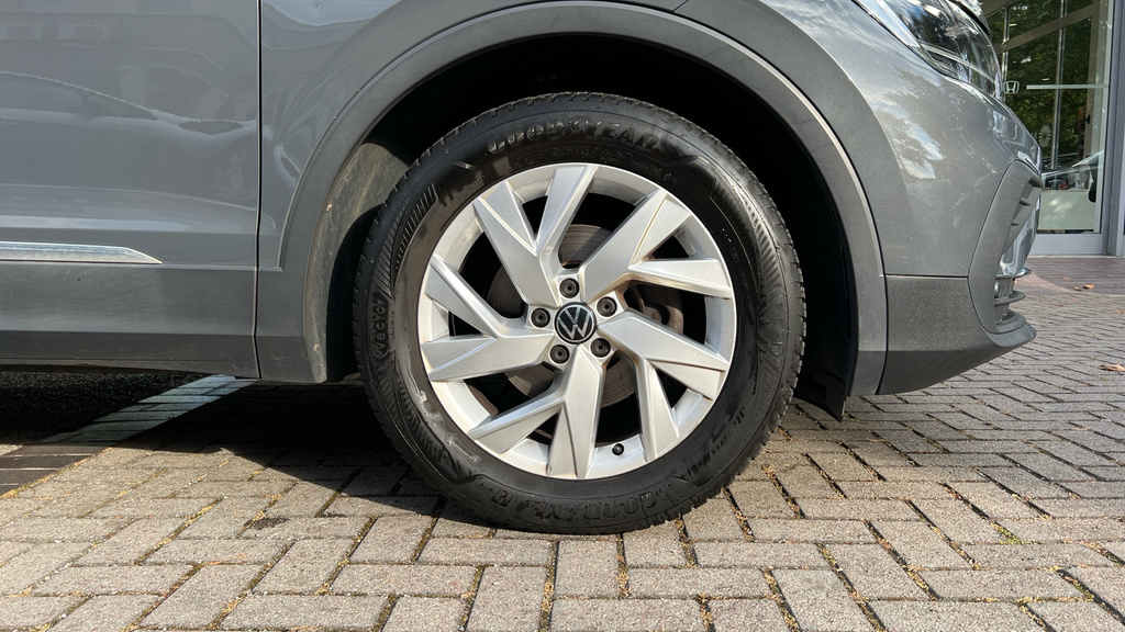 Volkswagen Tiguan Active Grey #24