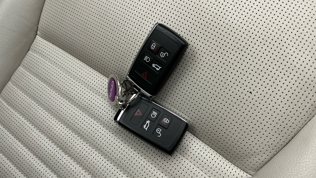 Land Rover Discovery Sport R-dynamic S Plus Black #30