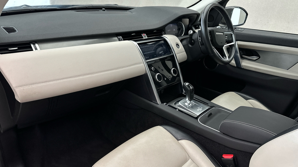 Land Rover Discovery Sport R-dynamic S Plus Black #14
