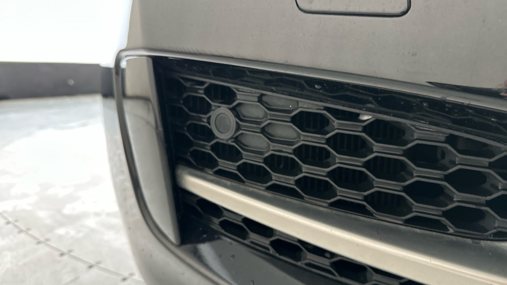 Jaguar XE R-sport Silver #3
