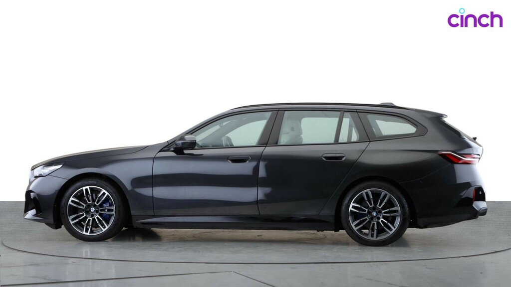 BMW i5 M Sport Black #8