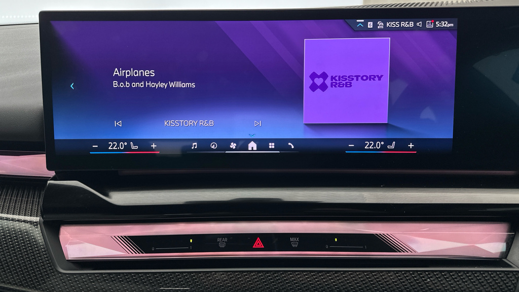 BMW i5 M Sport Black #14