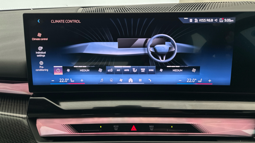 BMW i5 M Sport Black #18