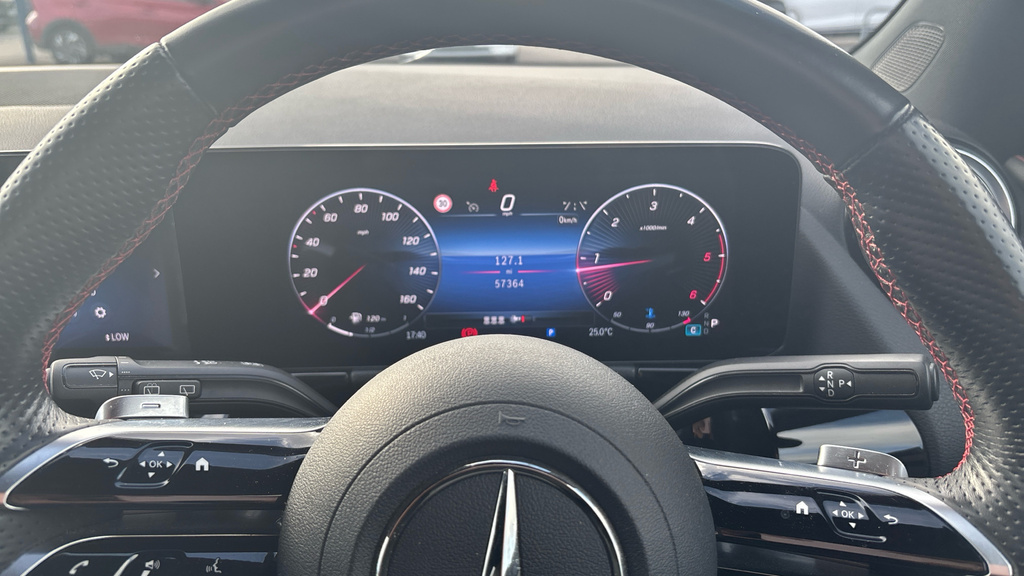 Mercedes-Benz GLA Class Gla 200 Amg Line Executive Grey #13