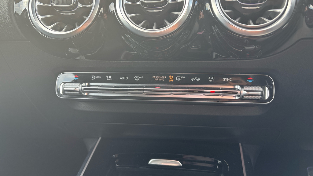 Mercedes-Benz GLA Class Gla 200 Amg Line Executive Grey #25