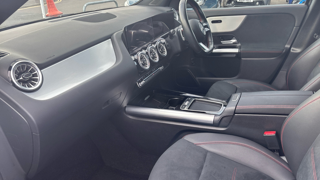 Mercedes-Benz GLA Class Gla 200 Amg Line Executive Grey #10