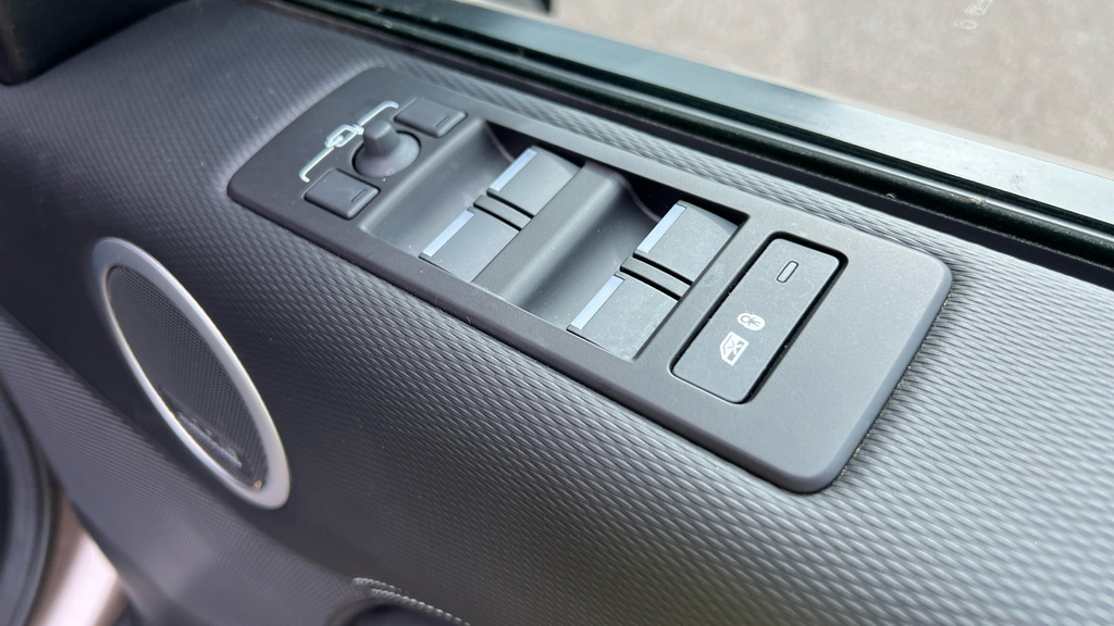 Land Rover Discovery R-dynamic Hse Black #45